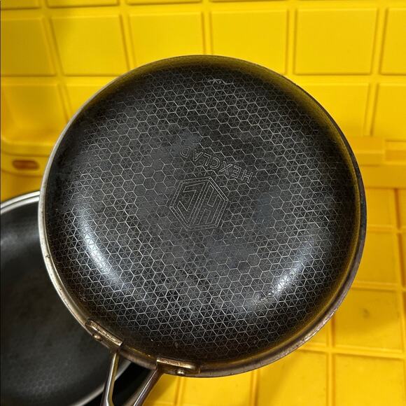 HEXCLAD 3 Piece Nonstick Stainless Steel Frying Pan Set 8,10 12” $400 - Picture 7 of 7